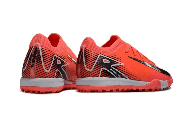 Nike Chaussures de Football Turf Orange Noir Upper Tricot Semelle Moldée 5