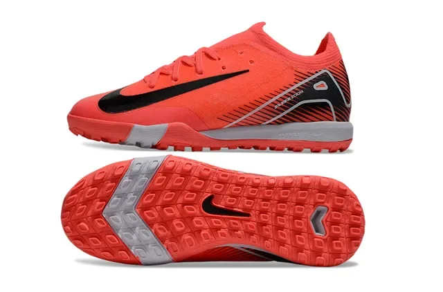Nike Chaussures de Football Turf Orange Noir Upper Tricot Semelle Moldée 6