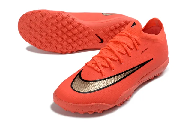Nike Orange Gold Knit Upper Low-Cut Collar Turf Soccer Shoes 3