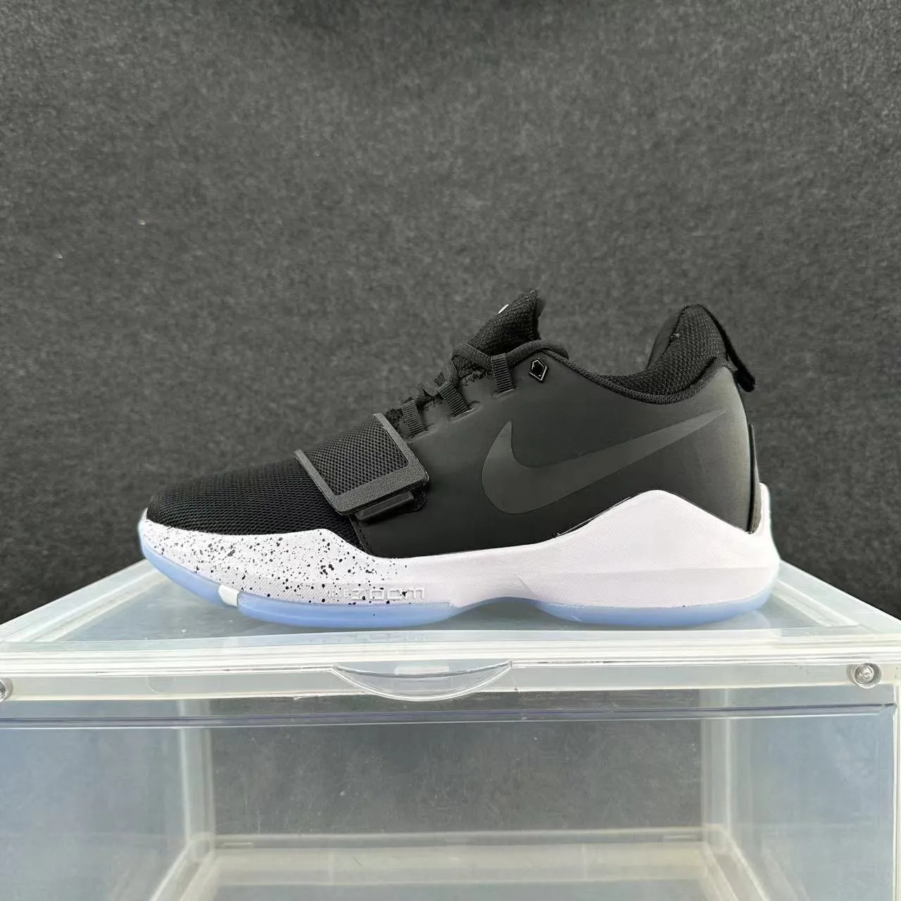 Nike PG Black White Low-Top Silhouette Mesh Upper Basketball Shoes 2