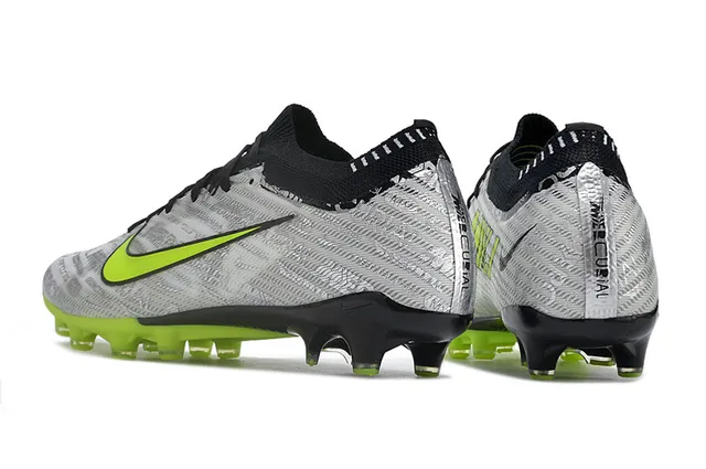 Nike Phantom GT Firm-Ground Soccer Shoes 4