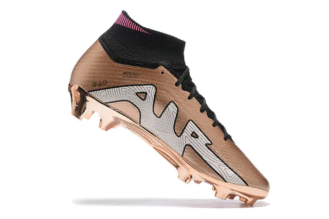 Nike Phantom GT Gold Black Metallic Synthetic Upper High-Cut Knit Collar Firm-Ground Soccer Shoes 3