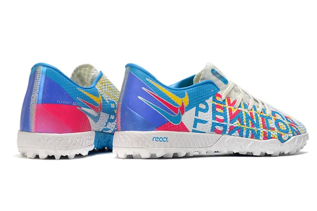 Nike Phantom GT Verde Azul Sapatos de Futebol para Relva de Corte Baixo com Colar de Ajuste a Meia, Parte Superior Sintética Texturizada 18