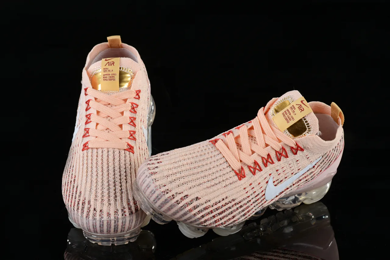Nike Pink Beige Flyknit Upper Full-Length Visible Air Sole Lifestyle Sneakers 3