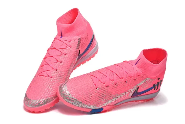 Nike Chaussures de football Turf rose et bleu avec upper Flyknit et col sock-fit 2
