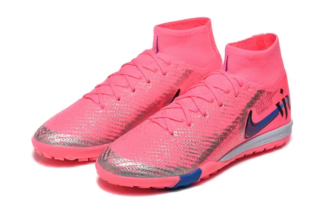Nike Chaussures de football Turf rose et bleu avec upper Flyknit et col sock-fit 8