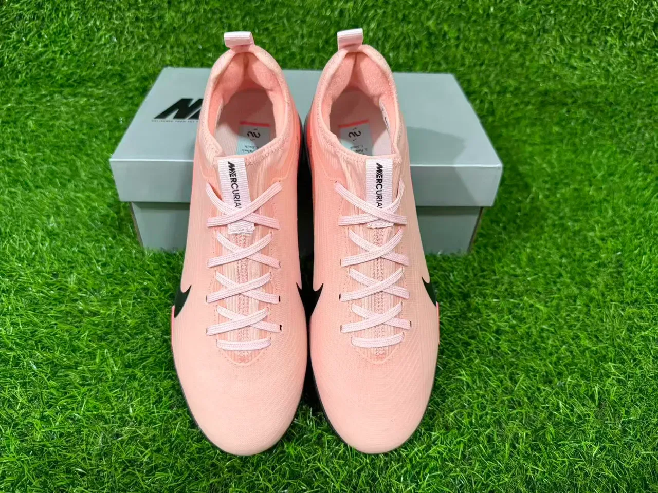 Nike Pink Multicolor Low-Top Synthetic Upper Sneakers 5