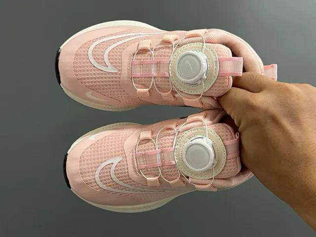 Nike Pink White Dial-Lacing System Engineered Mesh Upper Running Shoes 4