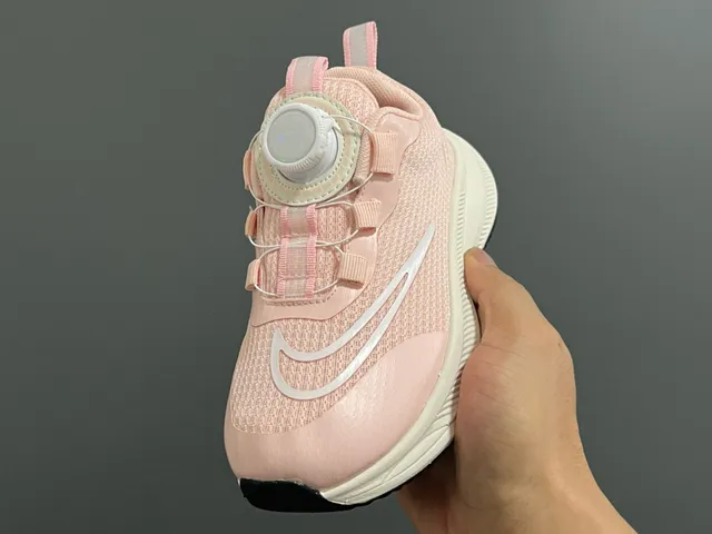 Nike Pink White Dial-Lacing System Engineered Mesh Upper Running Shoes 6