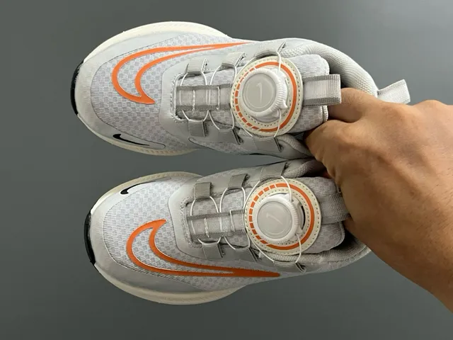 Nike Pink White Dial-Lacing System Engineered Mesh Upper Running Shoes 23