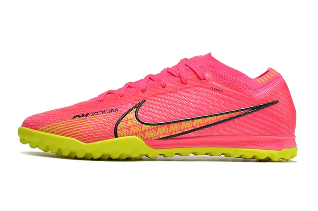 Nike Zapatillas de fútbol turf con upper de knit, cuello sock-fit, color rosa amarillo 7