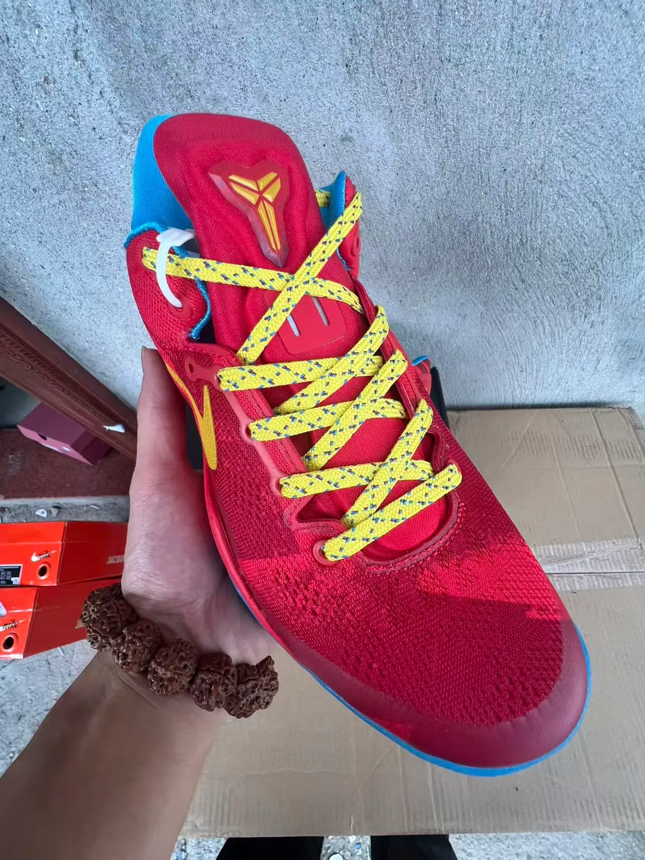 Nike Red Blue Low-Cut Knit Upper Layered Synthetic Overlays Basketball Shoes 4