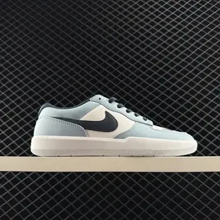 Nike SB Chrono Solarsoft हल्का नीला और नेवी स्केटबोर्ड जूते