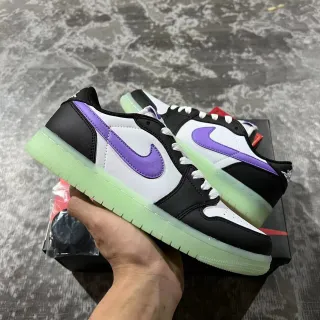 Nike SB Dunk Low Black Purple Leather And Synthetic Upper Lifestyle Sneakers