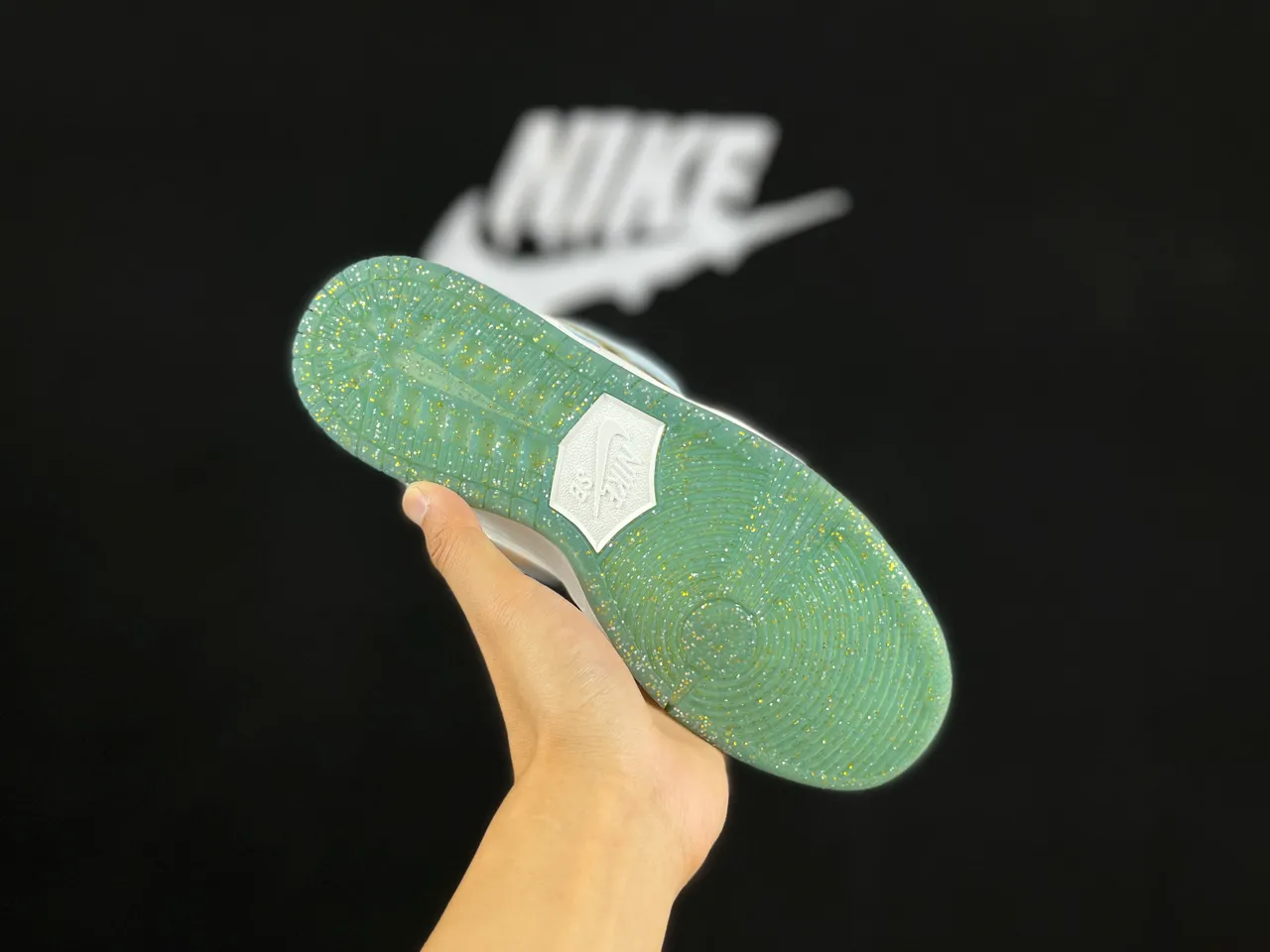 Nike SB Dunk Low أحذية تزلج أزرق فاتح وذهبي 2
