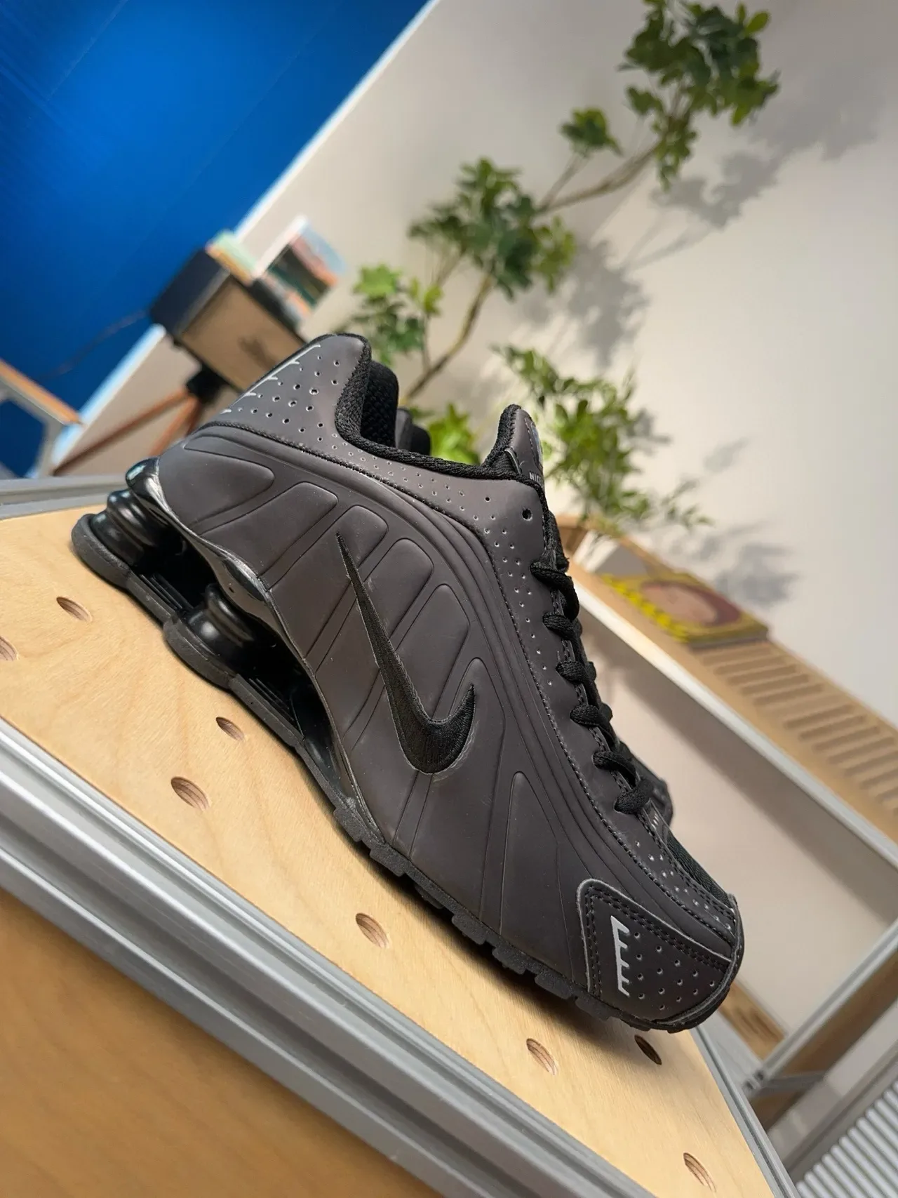 Nike Shox Monochromatic Black Lifestyle Sneakers 3