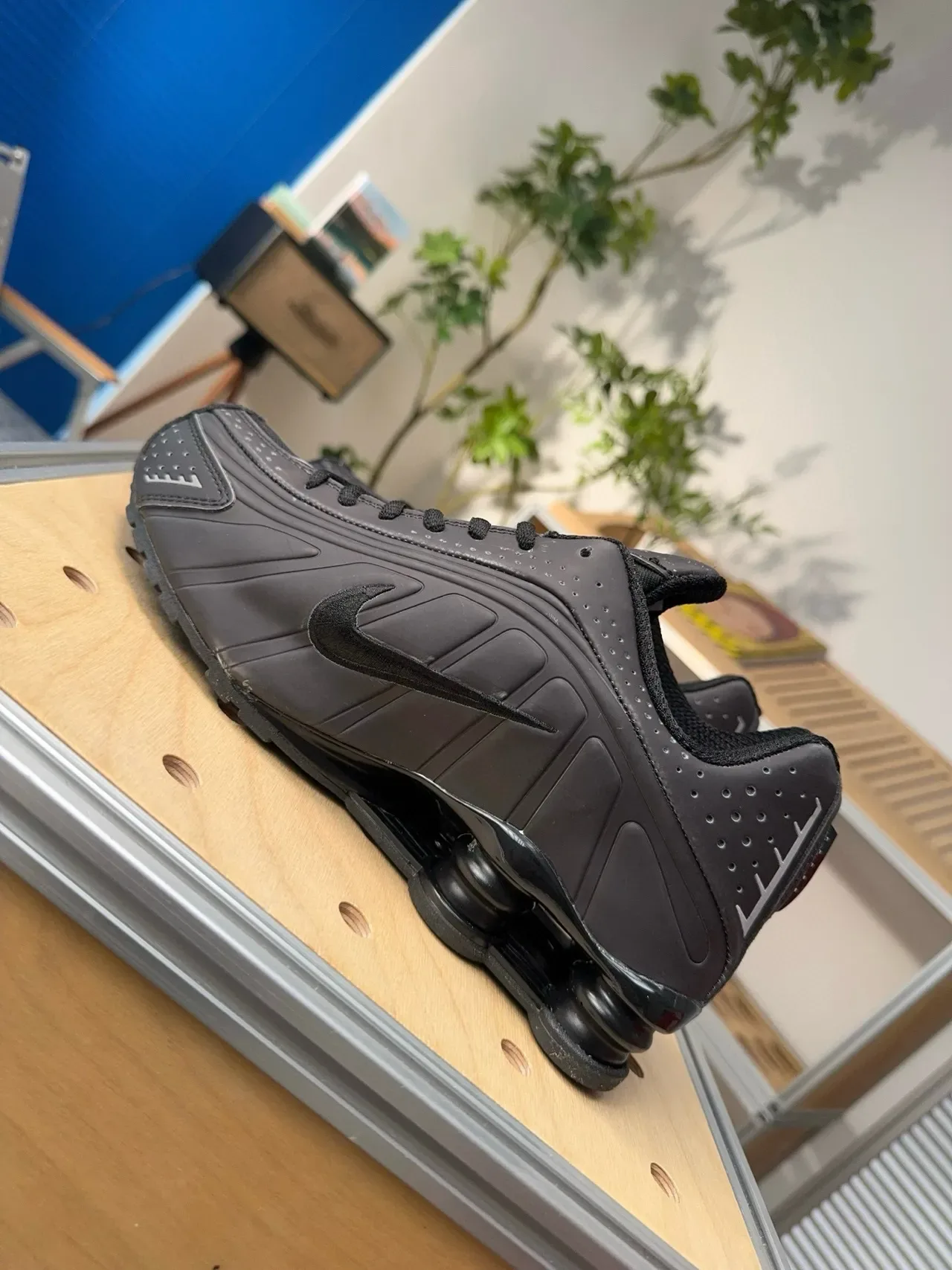 Nike Shox Monochromatic Black Lifestyle Sneakers 4