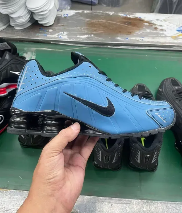 Nike Shox Monochromatic Black Lifestyle Sneakers 7