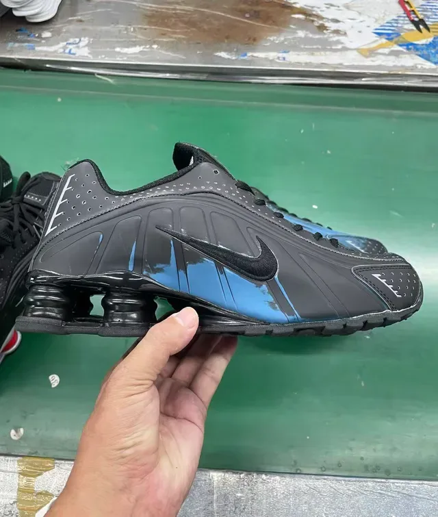 Nike Shox Monochromatic Black Lifestyle Sneakers 9