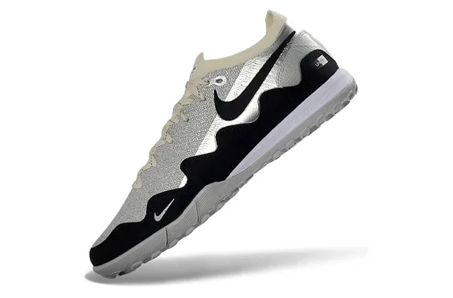Nike Silver Beige Metallic Upper Laces And Collar Sneakers 3