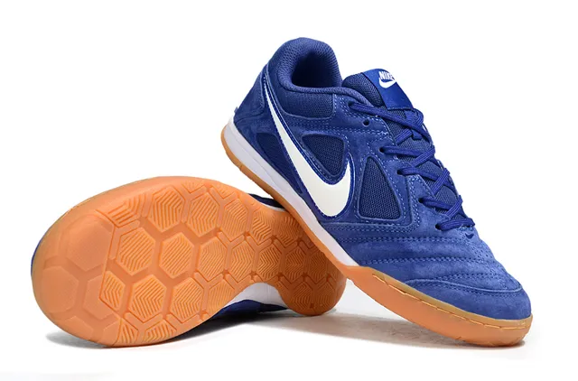 Nike Tiempo Genio Tênis de futebol indoor com upper de camurça e mesh azul branco de baixa altura 3