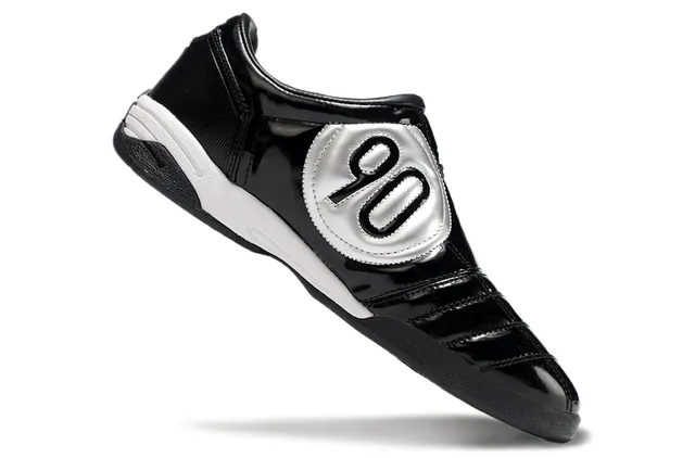 Nike Total 90 III Noir et Blanc Chaussures de Football Indoor 3