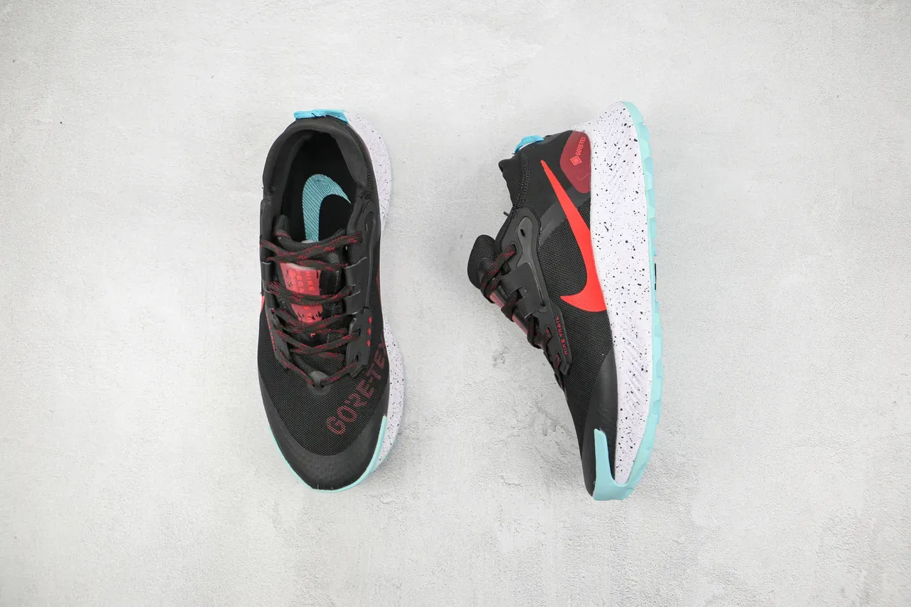 Nike Trail Black Red GORE-TEX Chaussures de running imperméables 3