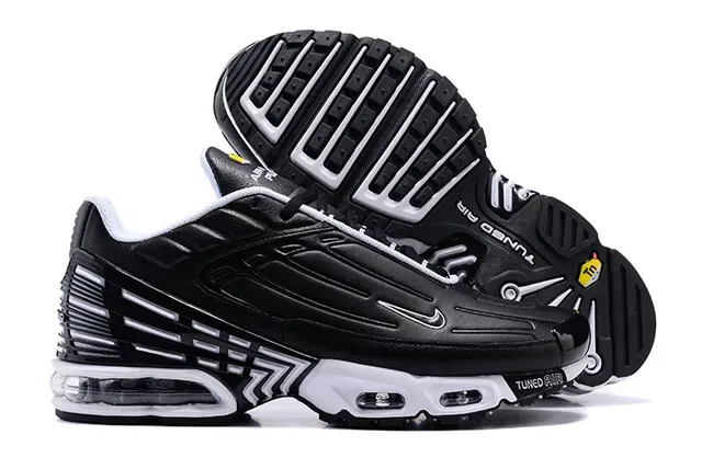 Nike Tuned Air White Black Multicolor Lifestyle Sneakers 18