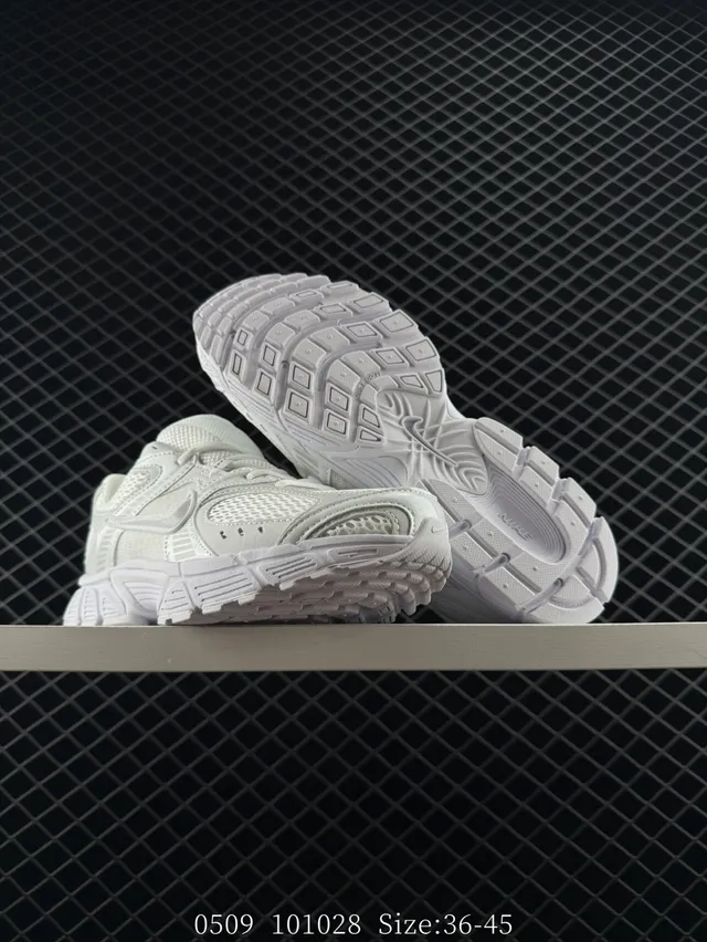 Nike V5 RNR White Retro Running Silhouette Multi-Layered Midsole Chunky Sneakers 2