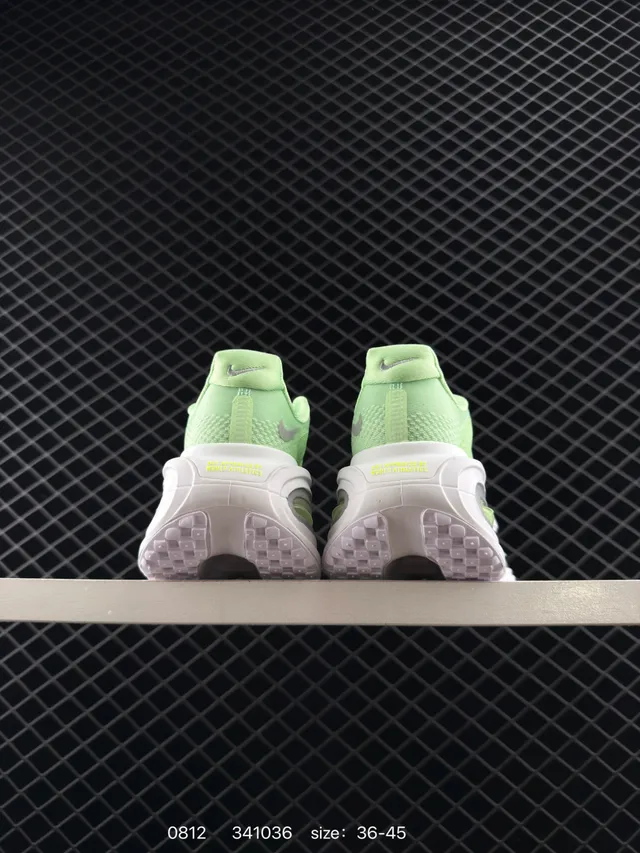 Nike Vomero Premium Zapatillas de running low top color verde lima 2