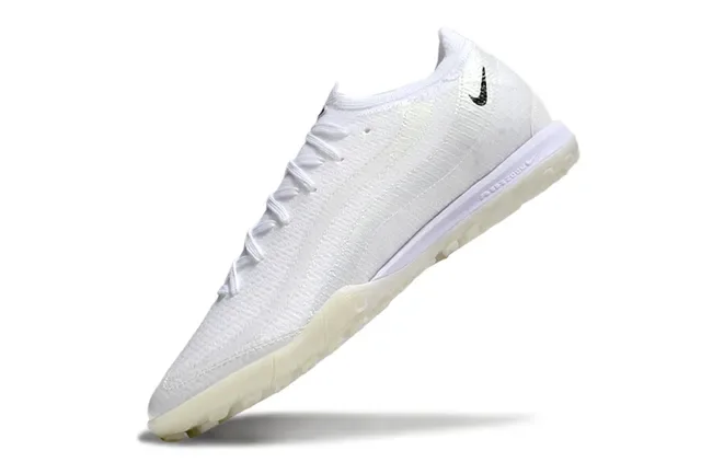 Nike Chaussures de football turf blanc noir upper maille rayures iridiscentes ondulées 3