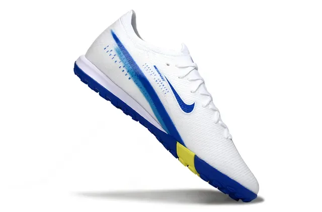 Nike Chaussures de football Turf blanc et bleu upper en maille silhouette low-cut 2
