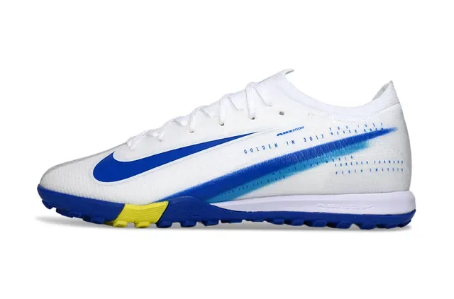 Nike Chaussures de football Turf blanc et bleu upper en maille silhouette low-cut 7