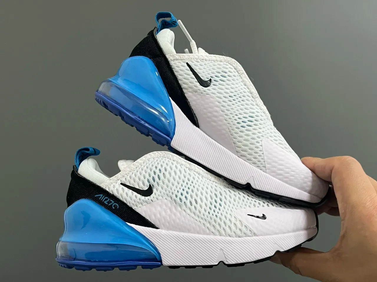 Nike White Blue Mesh Upper Visible Air Unit Lifestyle Sneakers 14