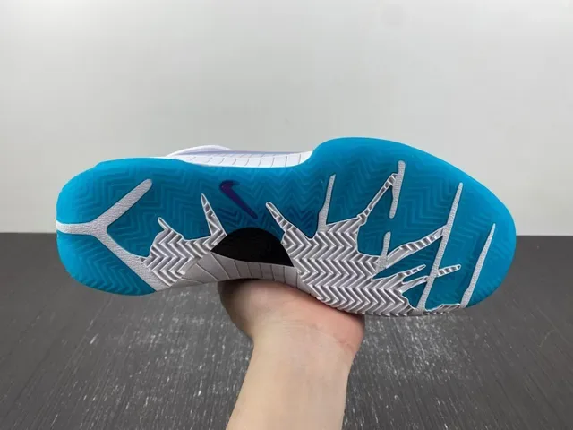 Nike Blanc Bleu Mi-Coupure Silhouette Upper Synthétique Multicouche Chaussures de Basketball 7