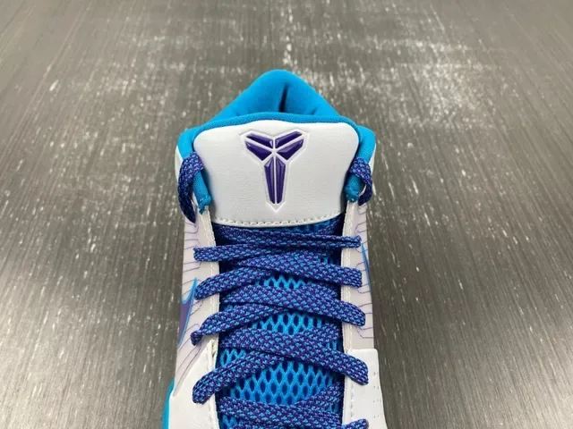 Nike Blanc Bleu Mi-Coupure Silhouette Upper Synthétique Multicouche Chaussures de Basketball 10