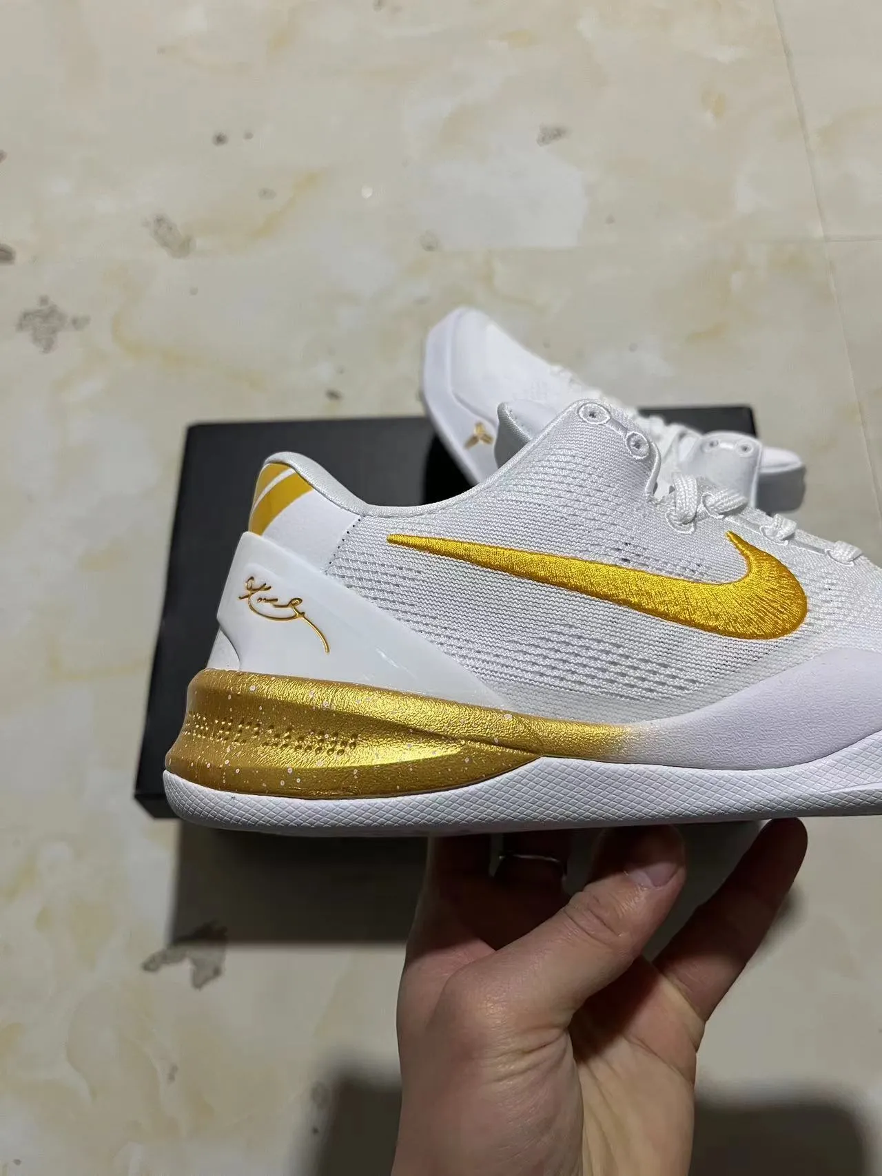 Nike White Gold Knit Upper Basketball Shoes 8