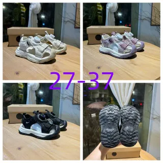 Nike 白灰 多带可调节网眼通风休闲凉鞋