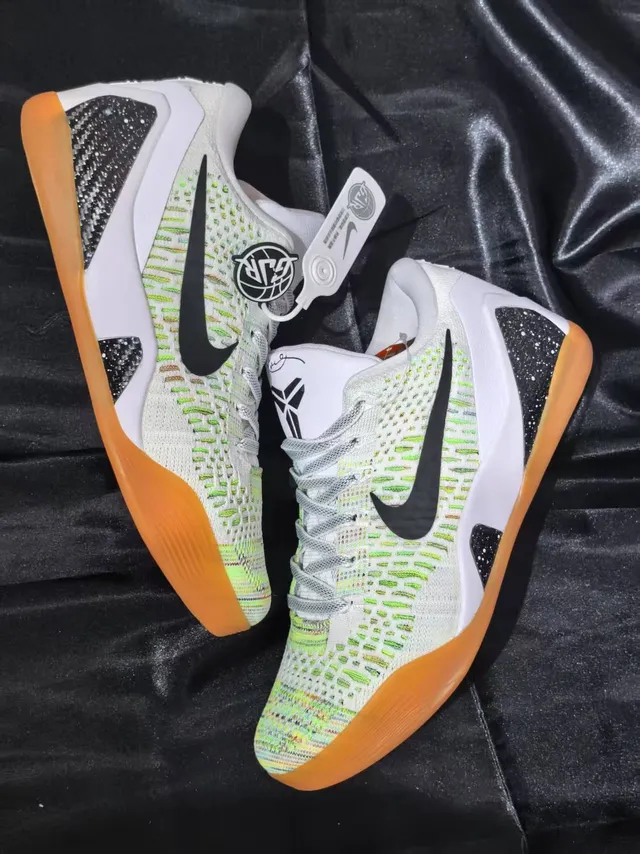 Nike White Green Flyknit Upper Glitter Heel Panel Basketball Shoes 2