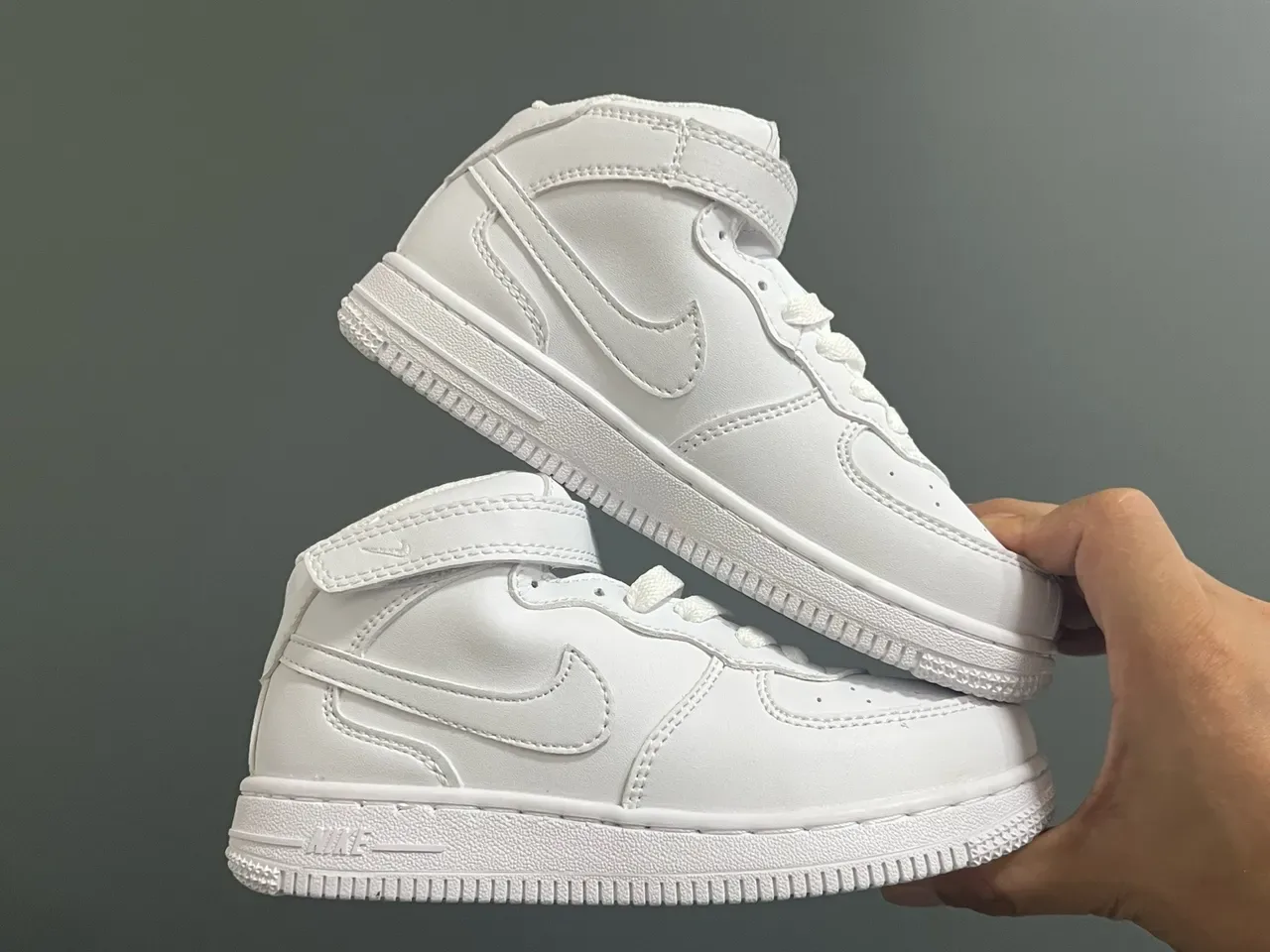 Nike White High-Top Strap-Closure Lifestyle Sneakers 23