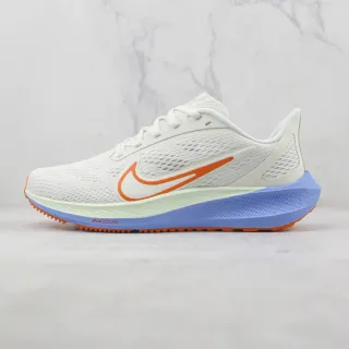 Nike Chaussures de running blanches et orange avec upper en malla engineered et semelle médiane dual-tone