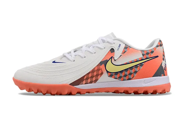 Nike White Orange Low-Top Synthetic Upper Turf Soccer Shoes 7