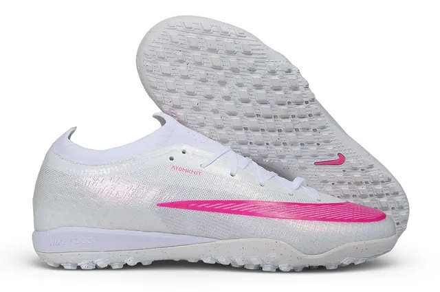 Nike White Pink Low-Cut Knit Upper Turf Soccer Shoes 4