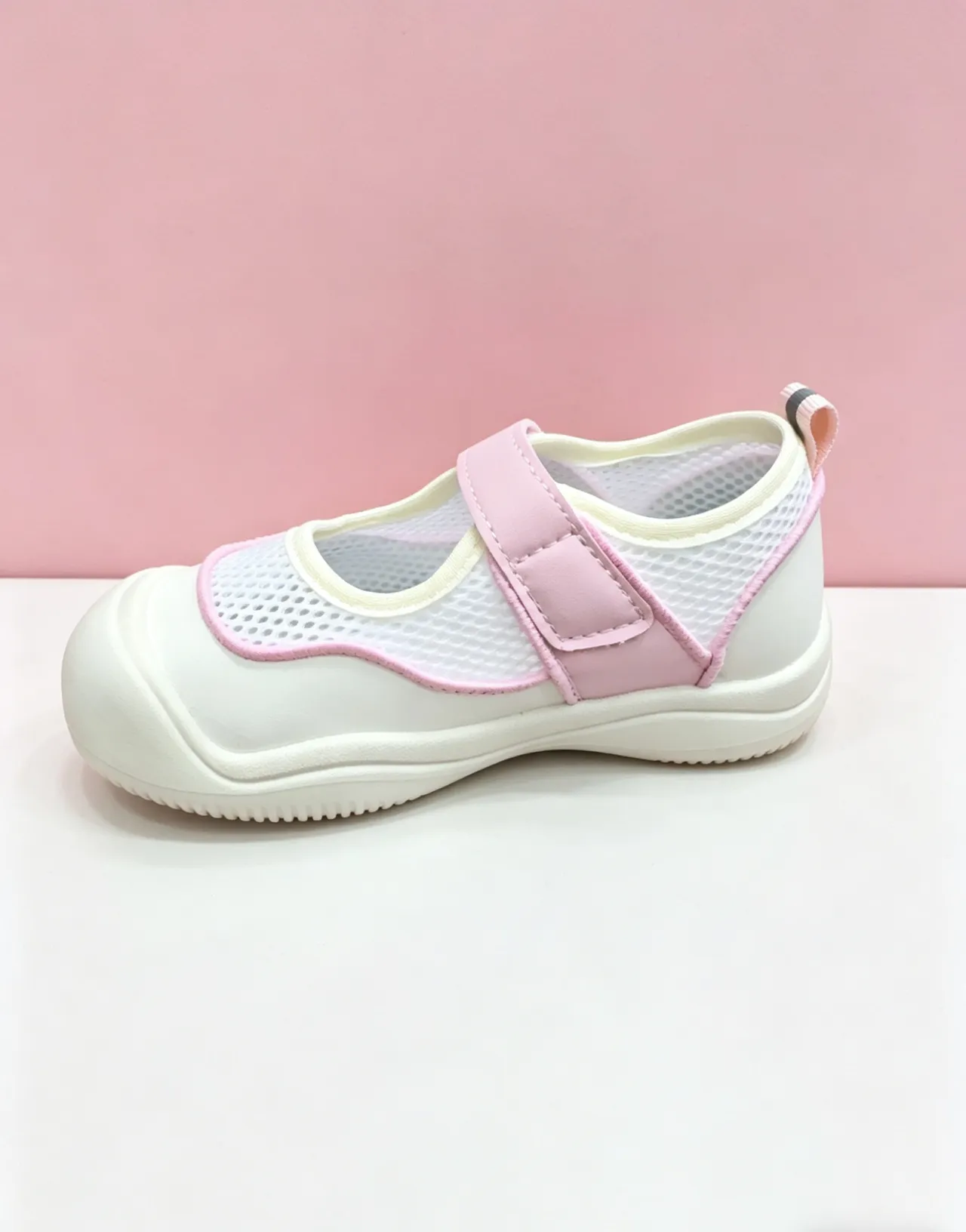 Nike White Pink T-Strap Mesh Upper Mary Jane Shoes 10