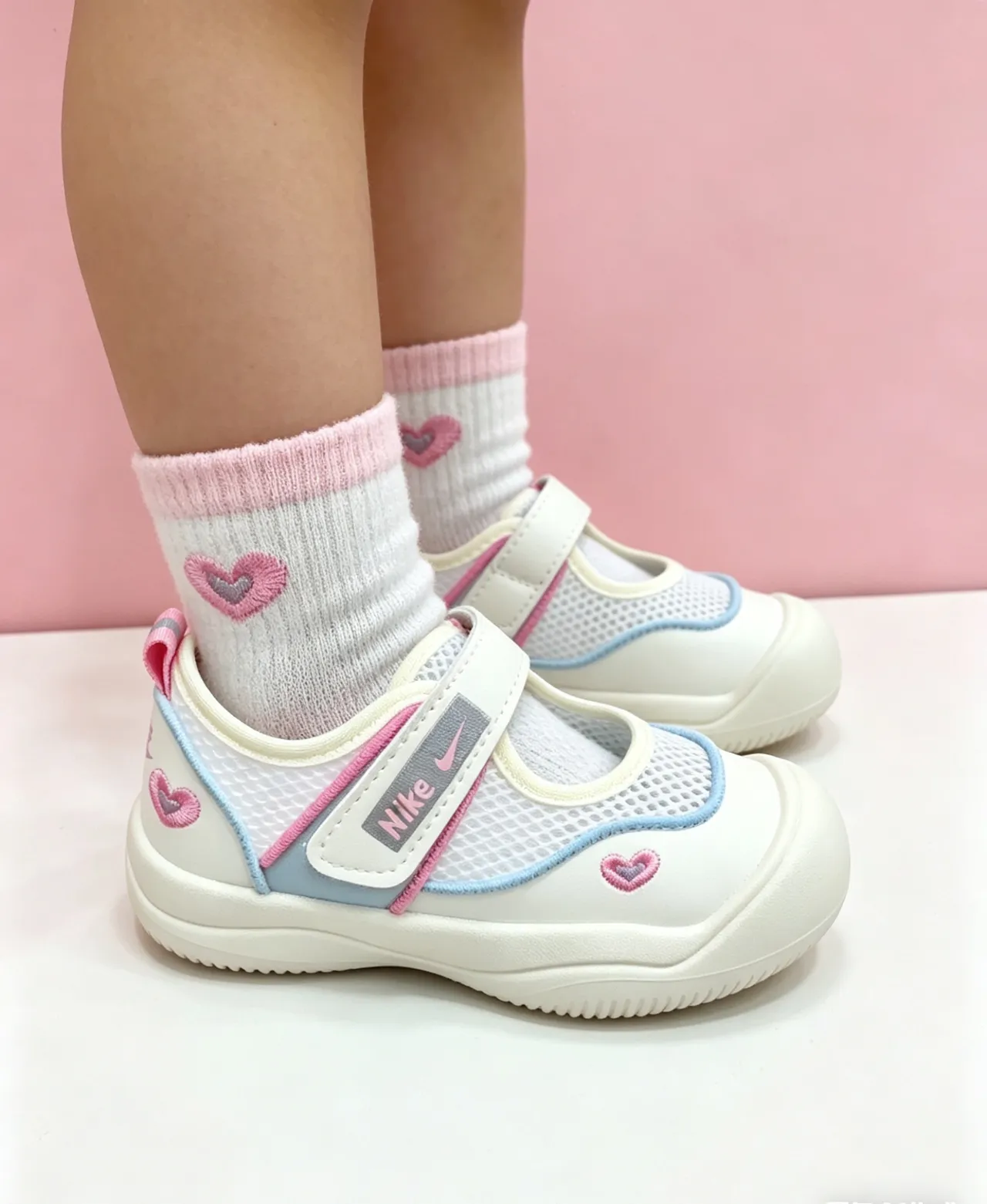 Nike White Pink T-Strap Mesh Upper Mary Jane Shoes 15