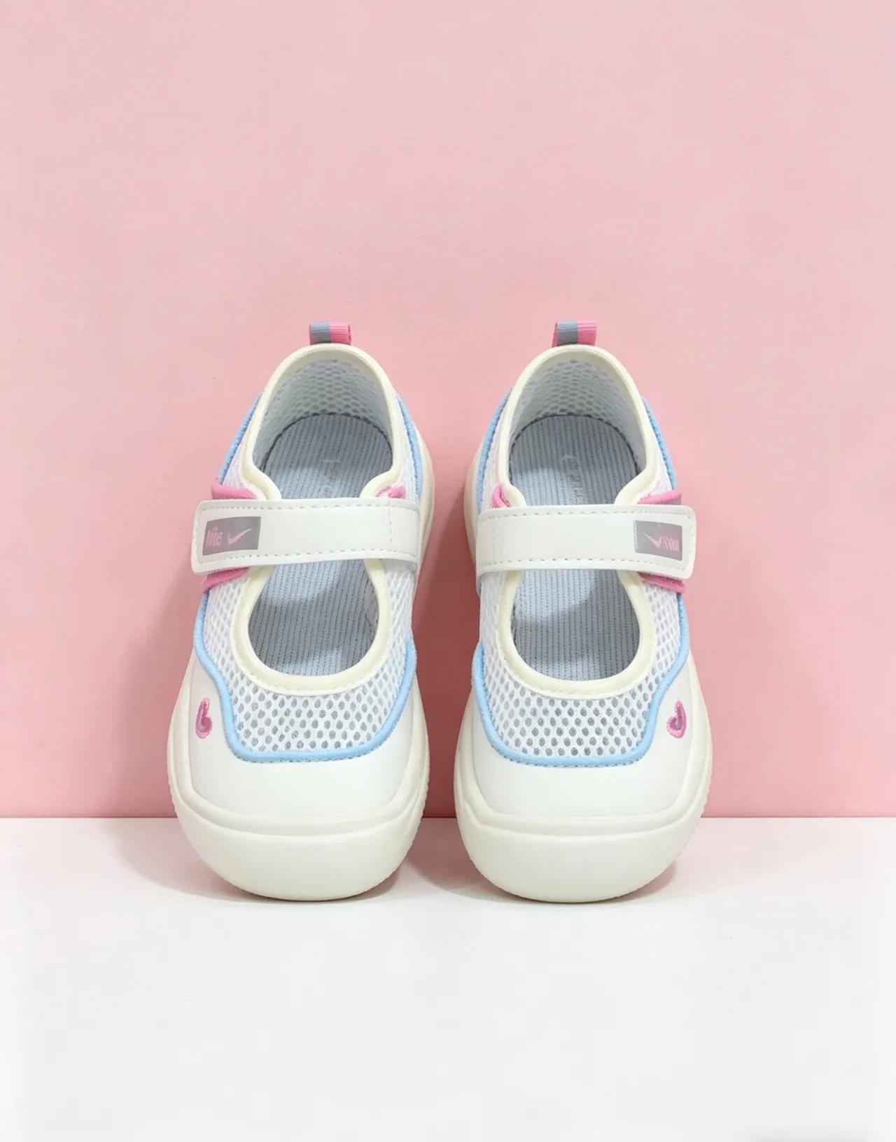 Nike White Pink T-Strap Mesh Upper Mary Jane Shoes 17