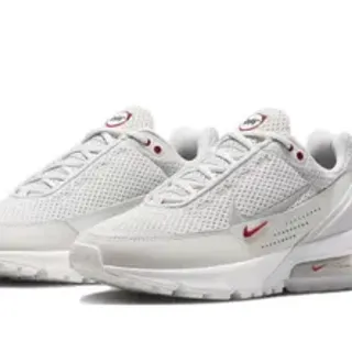 Nike White Red Engineered Mesh Upper Visible Air Cushioning Lifestyle Sneakers