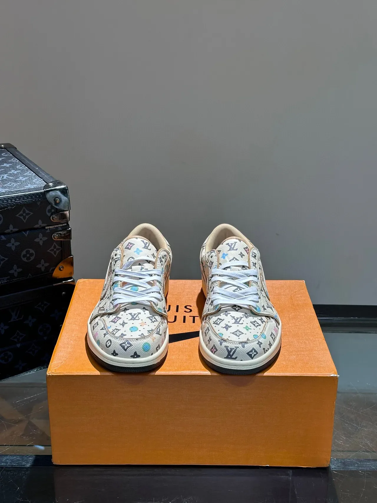 Nike x Louis Vuitton Dunk Low Monogram Print Lifestyle Sneakers 2