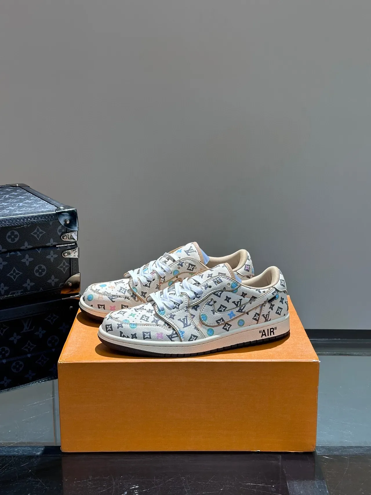 Nike x Louis Vuitton Dunk Low Monogram Print Lifestyle Sneakers 3