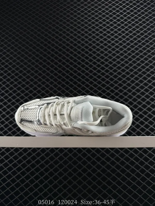 Nike Zoom 2K White and Metallic Silver Chunky Sneakers 6